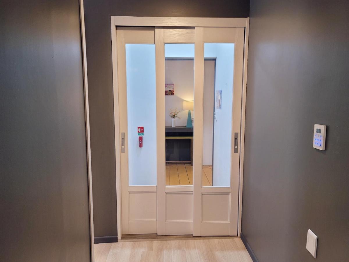 Picasso Guesthouse Мокпо Экстерьер фото