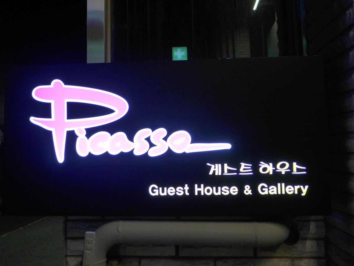 Picasso Guesthouse Мокпо Экстерьер фото