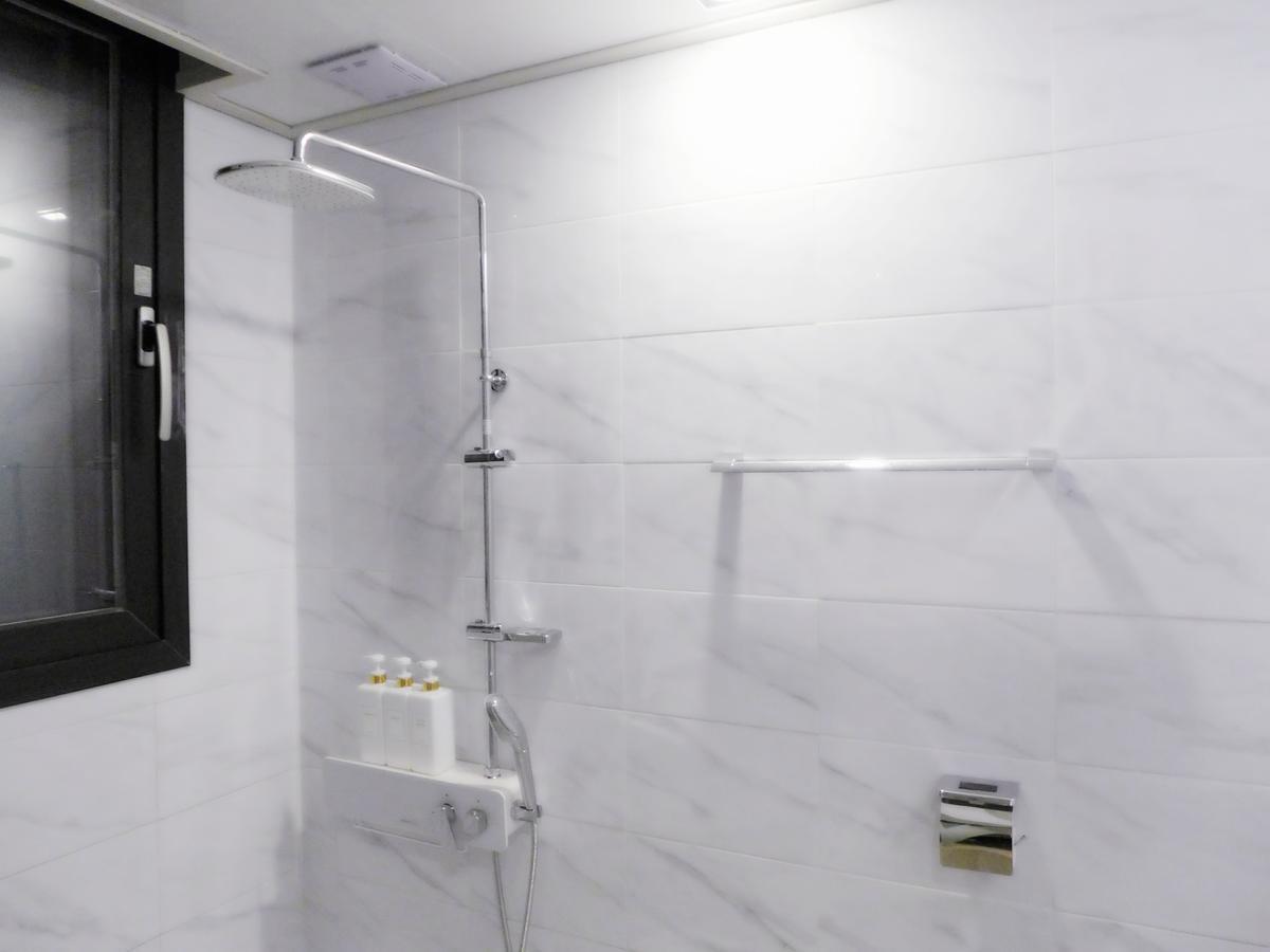 Picasso Guesthouse Мокпо Экстерьер фото